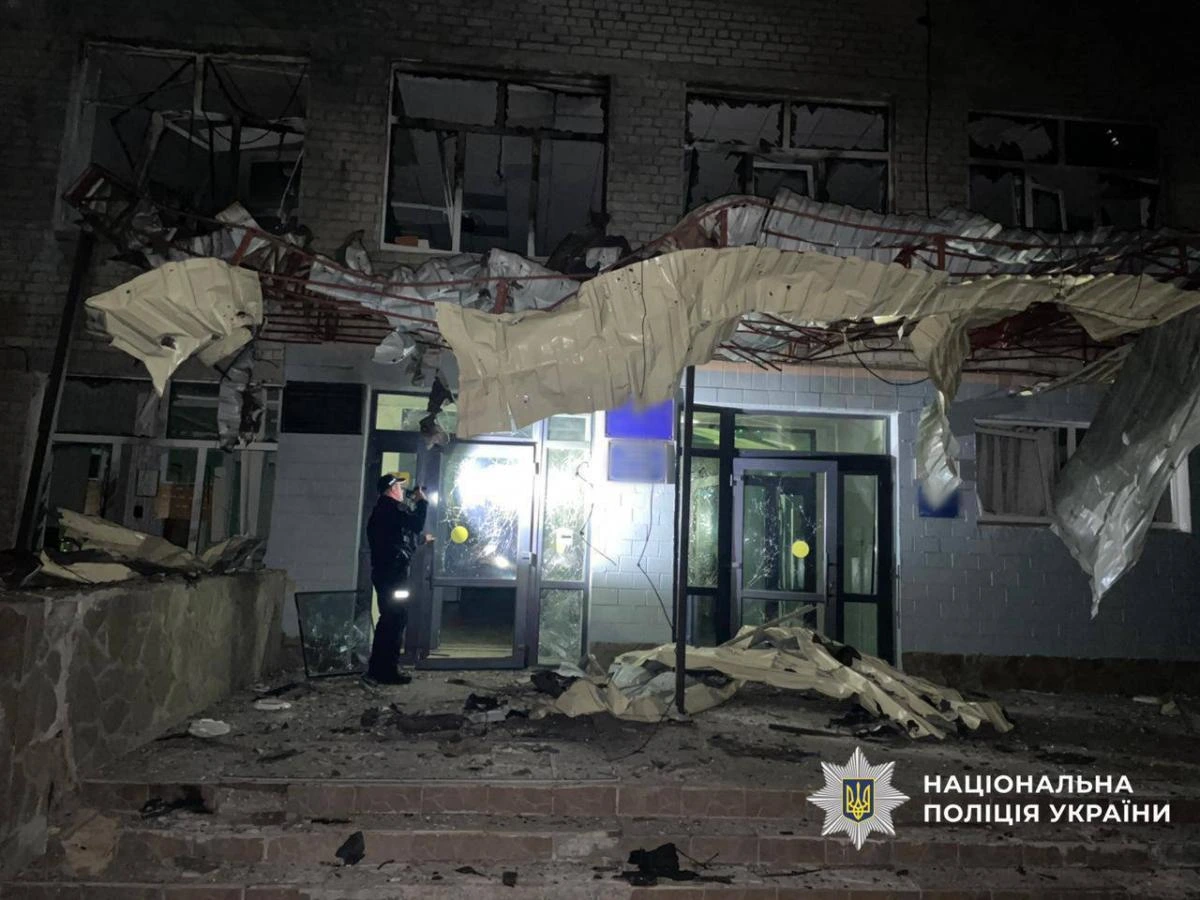 Росіяни вдарили по Чернігову "Шахедами": загинув підліток